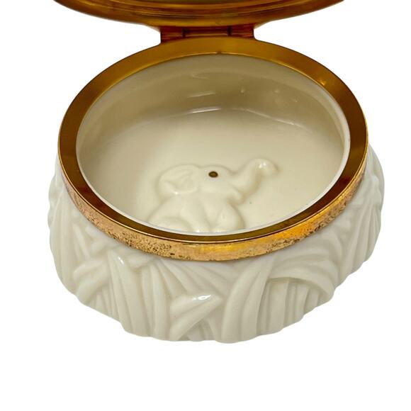 Lenox Treasures "Trunk Full of Wishes" Elephant Trinket Box Baby Elephant Inside - Picture 3 of 7